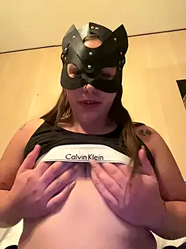 Vaneru03 online show from November 20, 6:08 pm