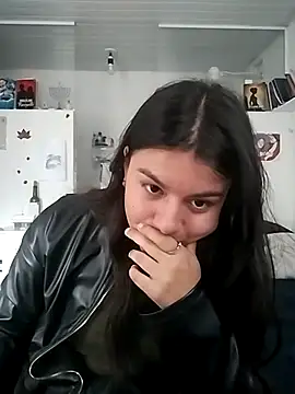 Satanatrix online show from December 18, 6:56 pm