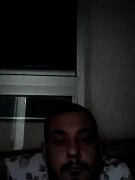 berkkderlerr online show from December 3, 4:17 pm