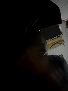 mrcougarfucker online show from November 18, 9:18 pm