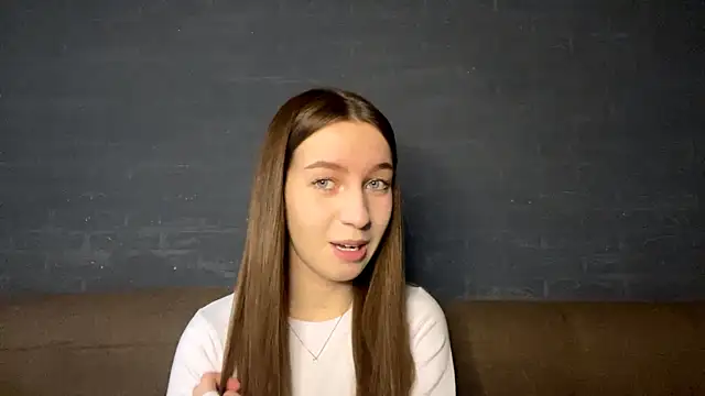 CindaWinn online show from November 20, 8:04 am