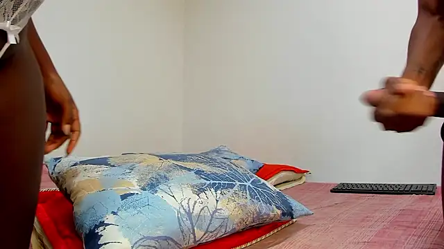 demonychloe online show from February 10, 1:21 pm