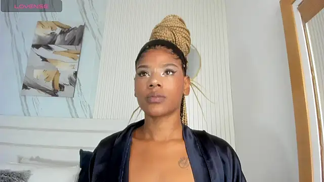 Afro Luna online show from May 7, 11:02 am