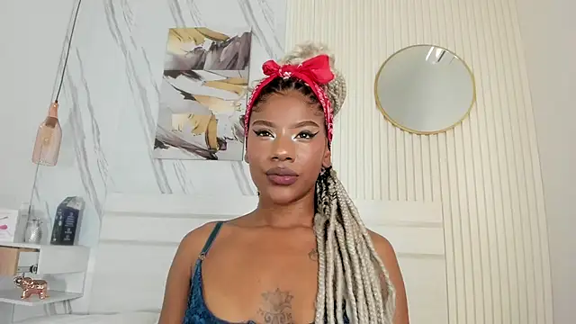 Afro Luna online show from March 5, 11:51 am