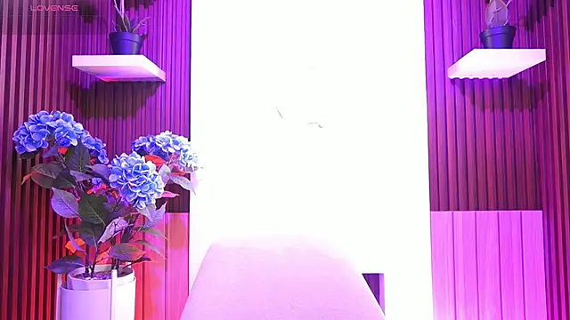 MeganLowell online show from February 13, 11:32 am