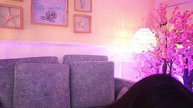 MeganLowell online show from February 20, 7:05 pm