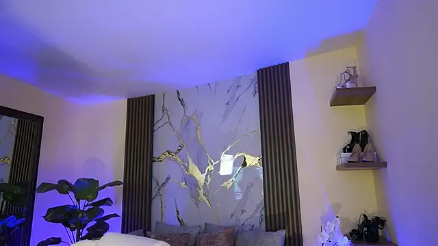 MeganLowell online show from January 12, 11:50 am