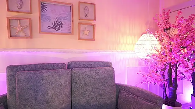 MeganLowell online show from February 7, 7:11 pm