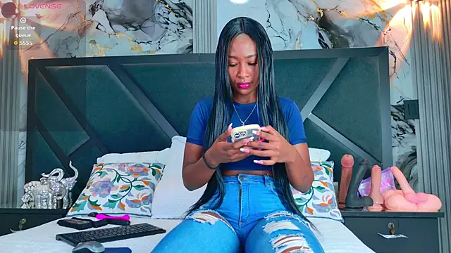 SofiaCopper online show from November 28, 2:45 am