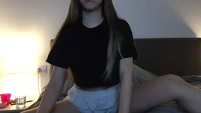 Martimartinaxx online show from May 6, 7:40 pm