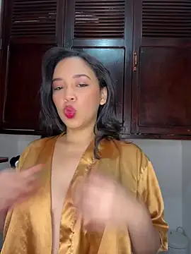 Esmerald 1111 online show from March 30, 11:01 am