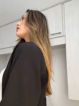 GeorginaBlack online show from April 20, 5:25 pm