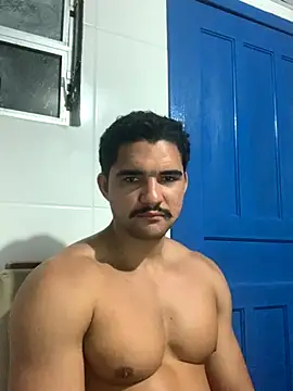 Snapshot of bigodeforte chatting on November 20, 3:18 am bigodeforte online show from November 20, 3:18 am