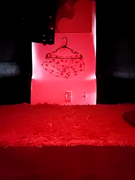 VenezuelaLuxeNoir online show from February 12, 9:14 pm