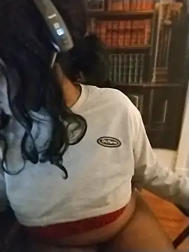 VenezuelaLuxeNoir online show from April 4, 7:04 am