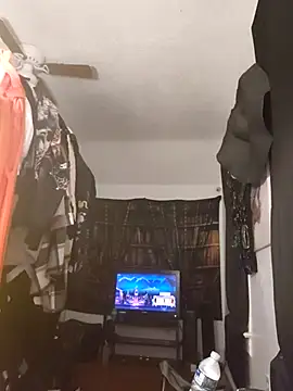 VenezuelaLuxeNoir online show from February 6, 8:10 am