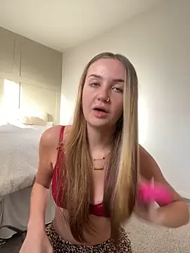 Lexiargulo online show from December 3, 12:15 pm