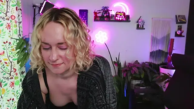 xzoeyryanx online show from April 14, 6:24 pm