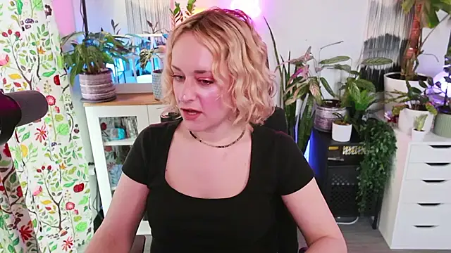 xzoeyryanx online show from March 1, 5:13 pm