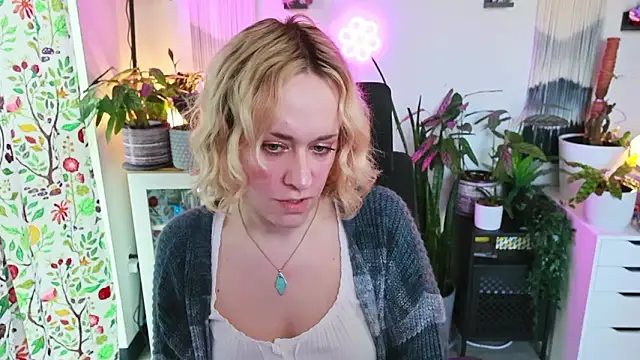 xzoeyryanx online show from March 28, 5:25 pm