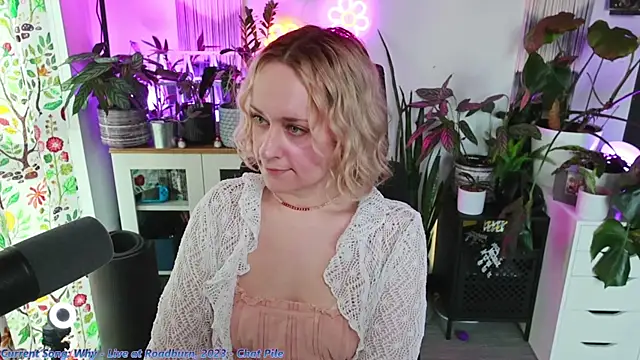 xzoeyryanx online show from January 12, 7:09 pm