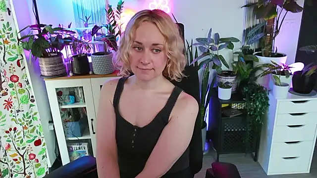 xzoeyryanx online show from February 4, 9:32 pm