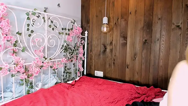 KristleKirst online show from December 20, 8:17 am