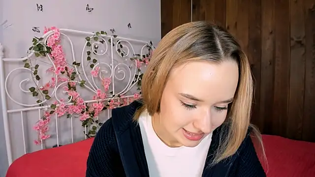 KristleKirst online show from November 20, 1:12 pm