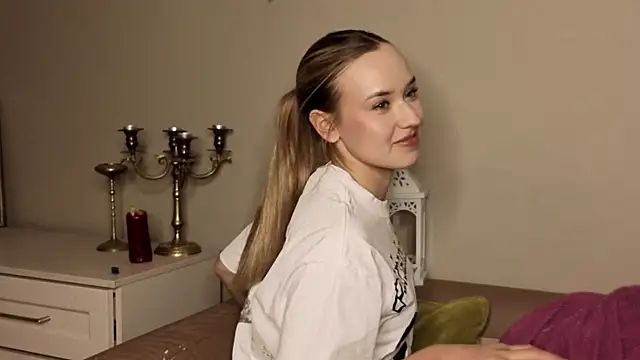 KristleKirst online show from April 16, 2:18 pm