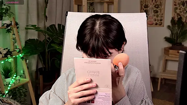 RickiOwens online show from January 7, 7:02 am