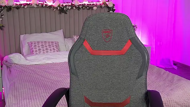 RickiOwens online show from January 14, 7:01 am