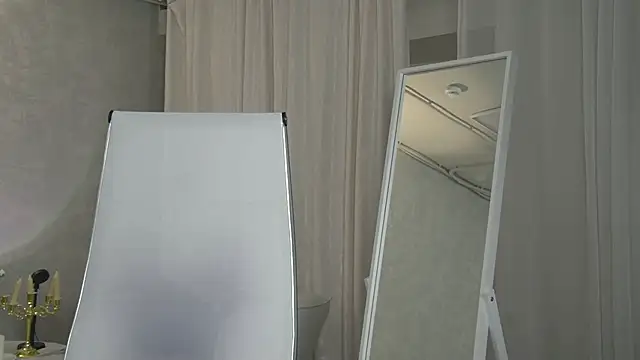 RickiOwens online show from December 17, 7:13 am