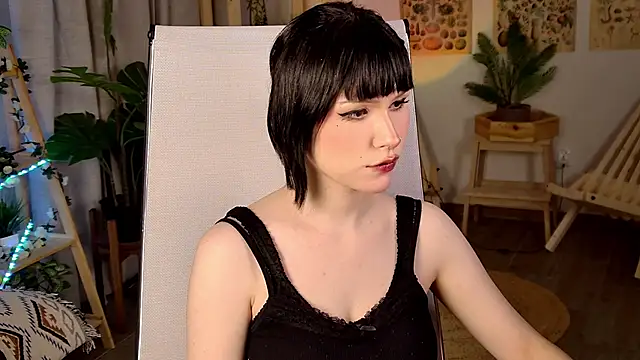 RickiOwens online show from January 13, 7:23 am