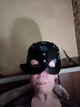 Snapshot of FARTSmilf chatting on November 19, 1:33 pm FARTSmilf online show from November 19, 1:33 pm