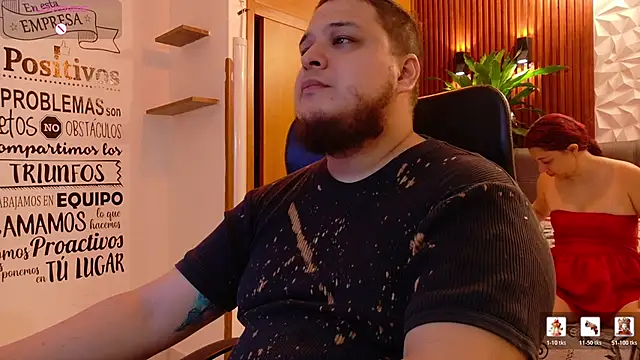 Snapshot of danna_thiago1 chatting on February 18, 1:18 pm danna thiago1 online show from February 18, 1:18 pm