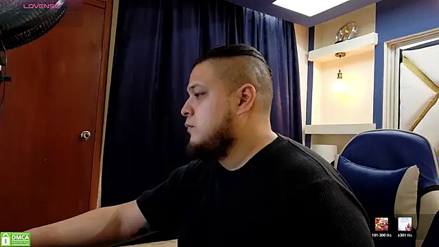 Snapshot of danna_thiago1 chatting on March 2, 12:45 pm danna thiago1 online show from March 2, 12:45 pm