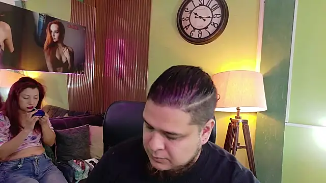 Snapshot of danna_thiago1 chatting on February 16, 1:10 pm danna thiago1 online show from February 16, 1:10 pm