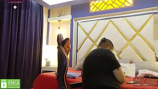 Snapshot of danna_thiago1 chatting on February 9, 1:53 pm danna thiago1 online show from February 9, 1:53 pm