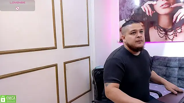 Snapshot of danna_thiago1 chatting on February 26, 1:55 pm danna thiago1 online show from February 26, 1:55 pm