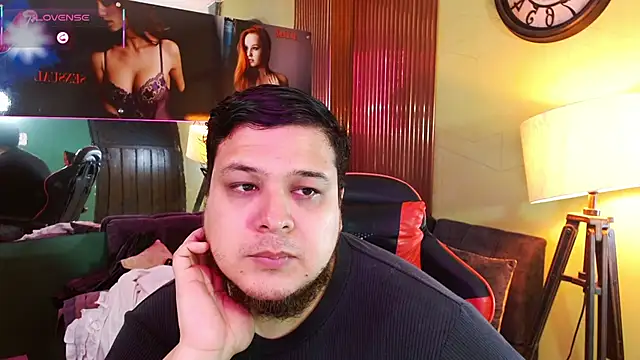 Snapshot of danna_thiago1 chatting on November 21, 12:48 pm danna thiago1 online show from November 21, 12:48 pm