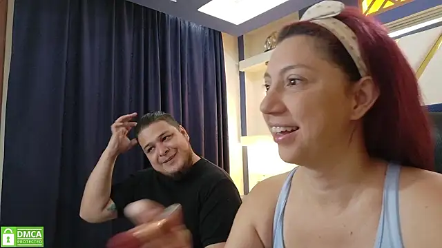 Snapshot of danna_thiago1 chatting on February 17, 1:19 pm danna thiago1 online show from February 17, 1:19 pm