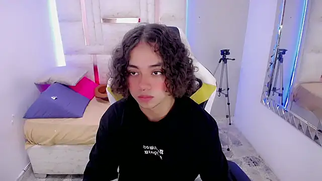 Stein 2 online show from November 18, 9:07 pm