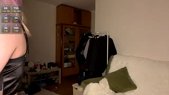 Selemene  online show from December 14, 6:35 pm