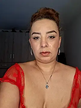 Snapshot of sahara_paker chatting on July 10, 12:54 am sahara paker online show from July 10, 12:54 am