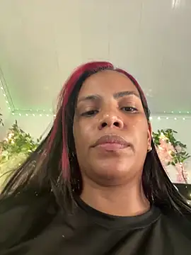 ArielleMillerr- online show from May 28, 5:19 pm