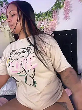 ArielleMillerr- online show from May 19, 5:20 pm
