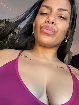 ArielleMillerr- online show from November 25, 5:46 pm