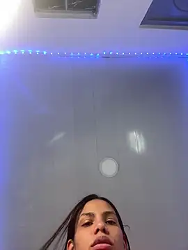 ArielleMillerr- online show from July 15, 5:42 pm