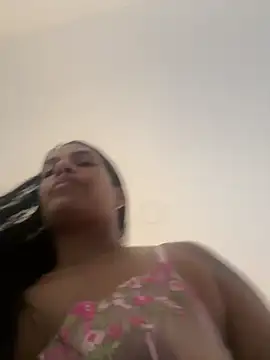 ArielleMillerr- online show from February 9, 5:55 pm