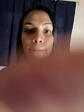 ArielleMillerr- online show from December 15, 5:41 pm